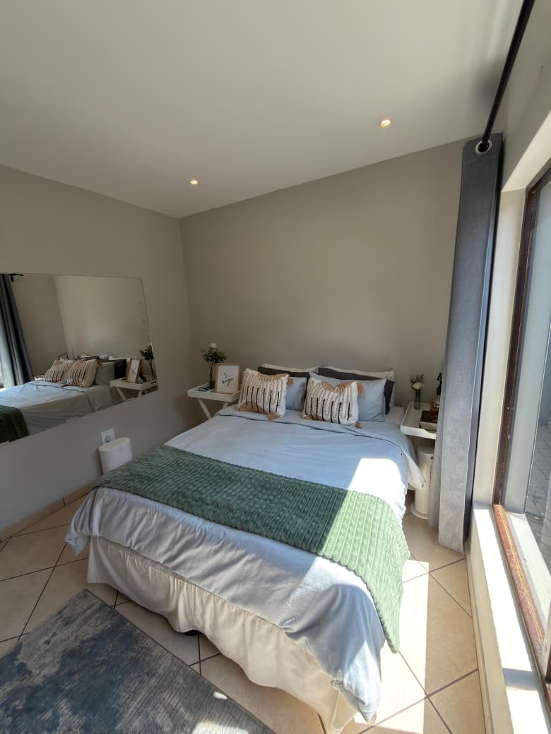 3 Bedroom Property for Sale in Gateway Manor North West